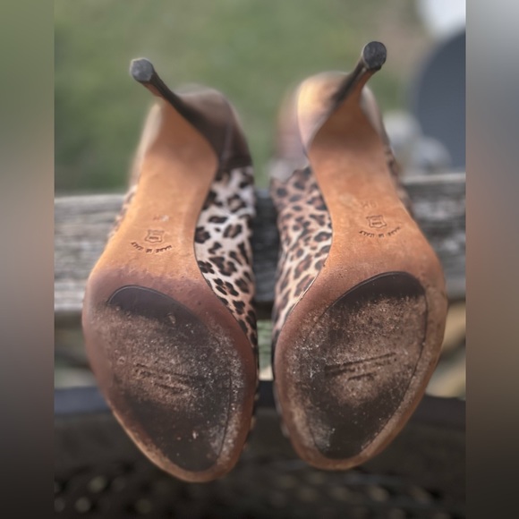 Donald J Pliner Couture Zorba heels in Cheetah - Picture 6 of 7